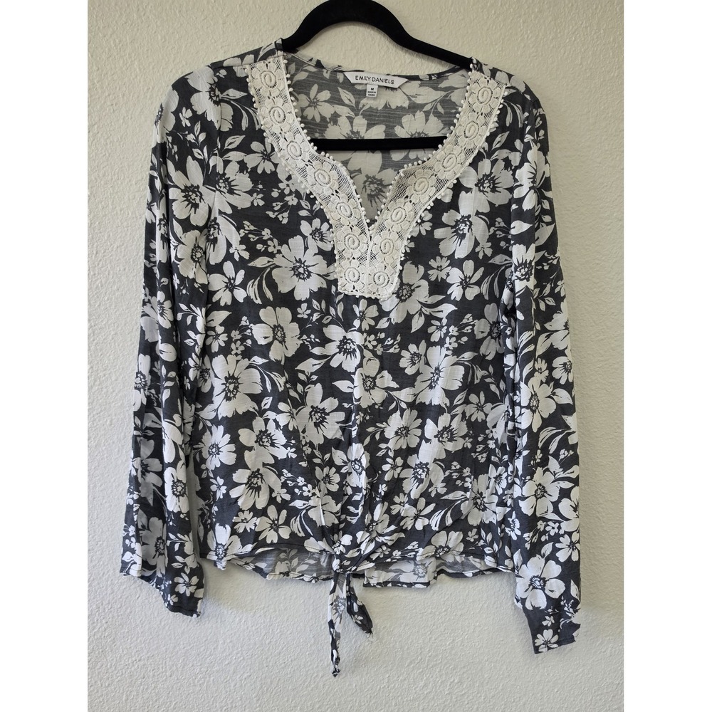 Emily Daniels Blouse Women M Floral Black White Lace Long Sleeve Top Front Tie